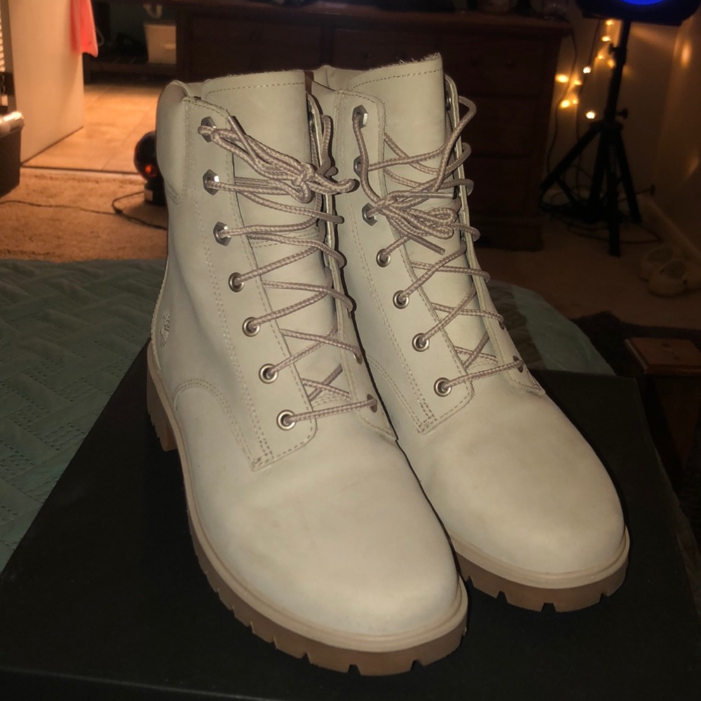 only worn once